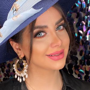 لنز آبی آکوا بلو فرشتون