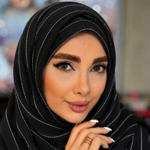 لنز رنگی قهوه ای عسلی دور محو لومو هیزل لومنتو