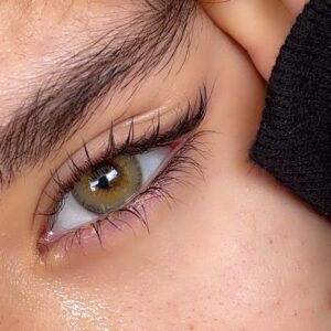 لنز زیتونی عسلی لیو کافی آماندا