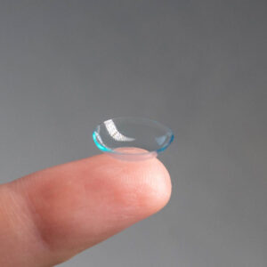 لنز طبی بی رنگ آماندا